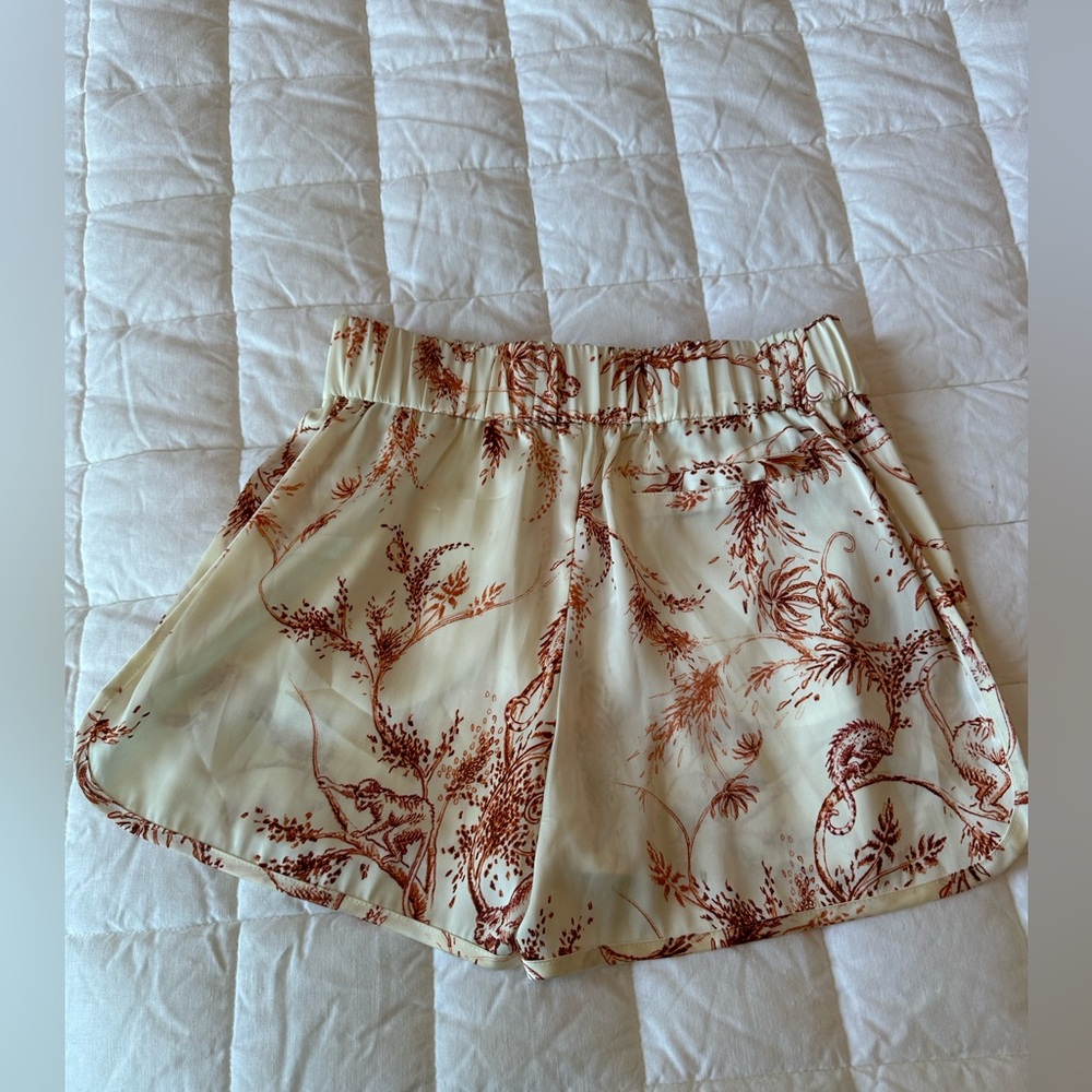 Little moon aritzia satin jungle print shorts XS